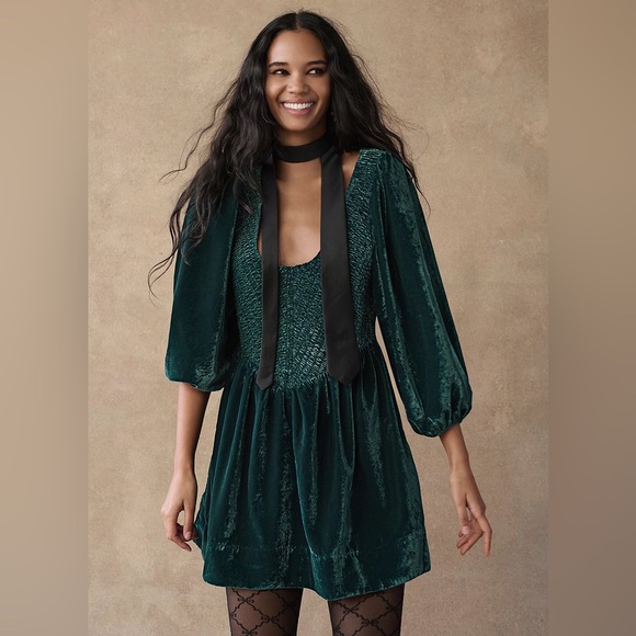 Free People Dresses & Skirts - NWOT Free People Farrier Velvet Mini Dress in Pine Green